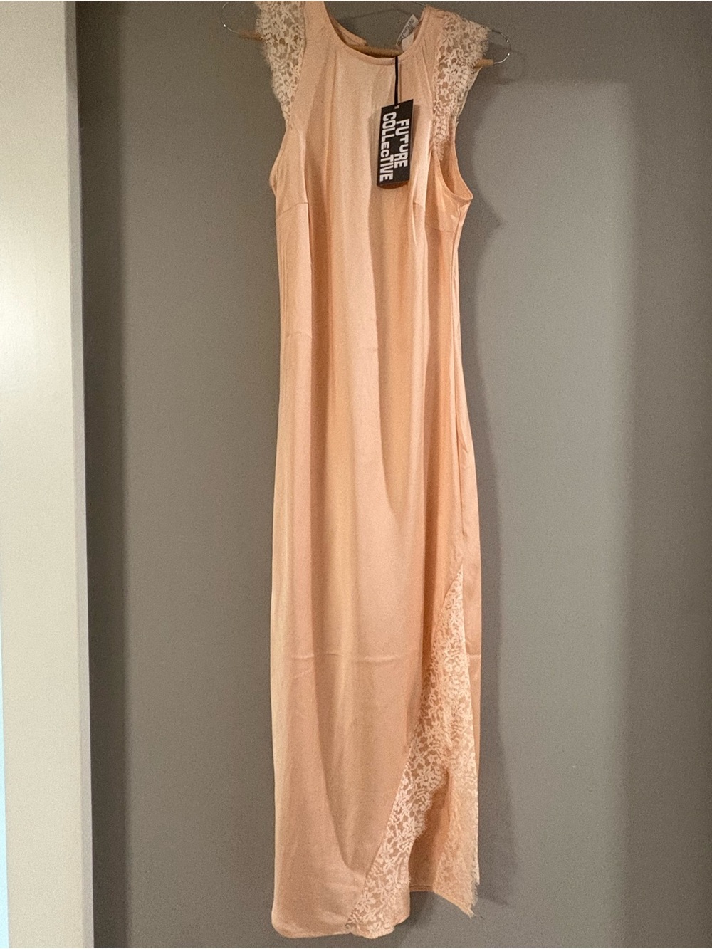 Women's Peach Lace-Trim Maxi Dress